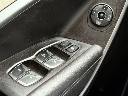 Used 2017 Hyundai Santa Fe Sport image 27