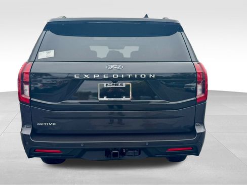 New 2025 Ford Expedition Active image 12