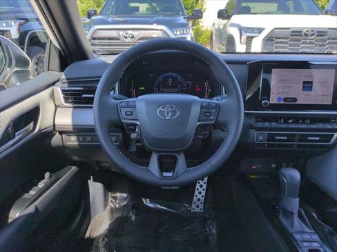 Certified 2026 Toyota Camry SE FWD image 15