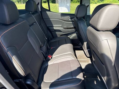 Used 2020 GMC Acadia AT4 w/ Driver Alert Package II AWD/4WD image 31