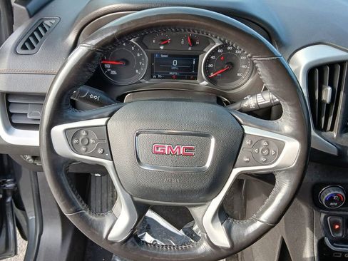 Used 2018 GMC Terrain SLT w/ Preferred Package image 11