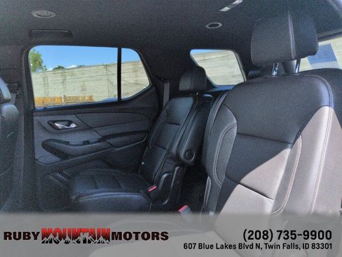 Used 2022 Chevrolet Traverse LT AWD/4WD image 25