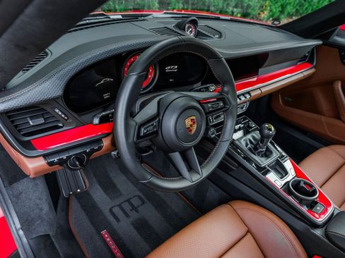 Used 2024 Porsche 911 GT3 RWD image 18
