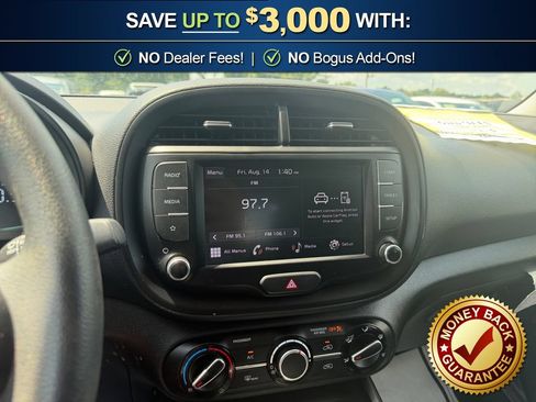 Used 2023 Kia Soul LX w/ LX Technology Package FWD image 26