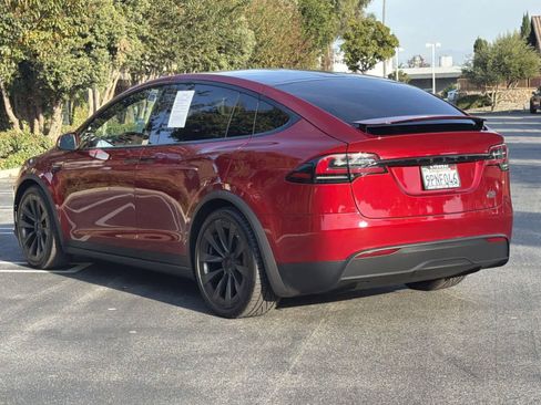 Used 2024 Tesla Model X Plaid image 6