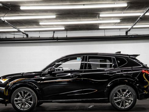 Used 2025 Acura ADX A-Spec image 2