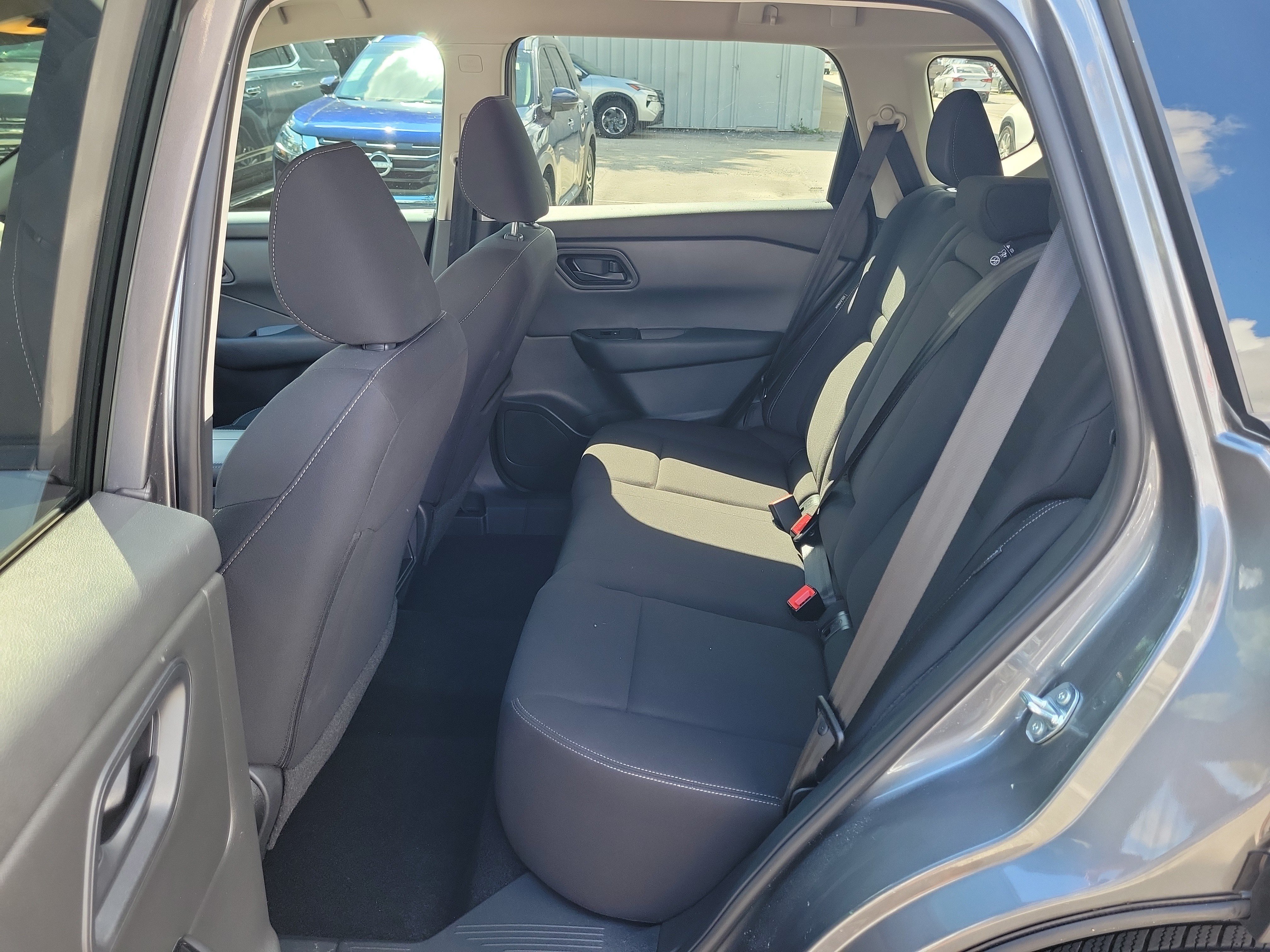 Certified 2024 Nissan Rogue S FWD image 13