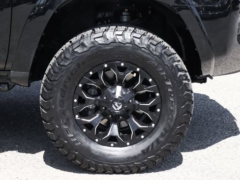 Used 2024 Toyota 4Runner TRD Off-Road Premium w/ Moonroof Package AWD/4WD image 46