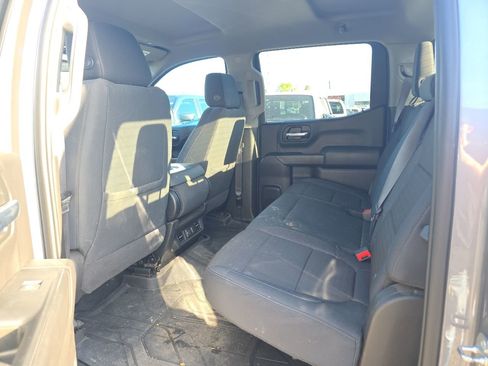 Used 2022 Chevrolet Silverado 1500 LT RWD image 7