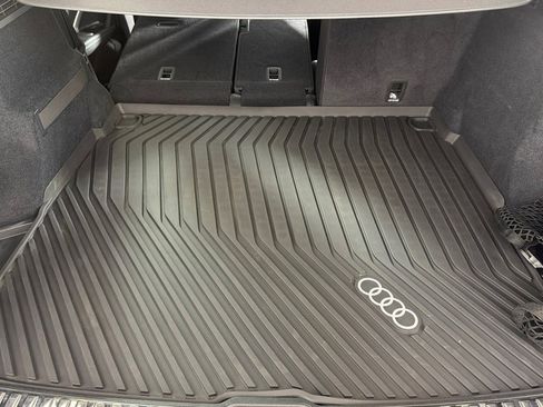 Used 2025 Audi Q5 Premium Plus w/ Premium Plus AWD/4WD image 14