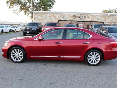 Used 2012 Lexus LS 460 AWD w/ Comfort Pkg image 4