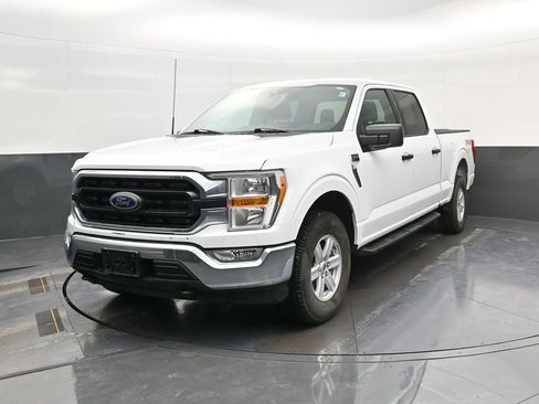 Used 2022 Ford F150 XLT w/ Equipment Group 301A Mid AWD/4WD image 3