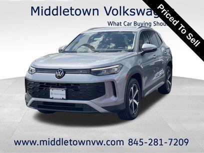 Certified 2025 Volkswagen Tiguan SE