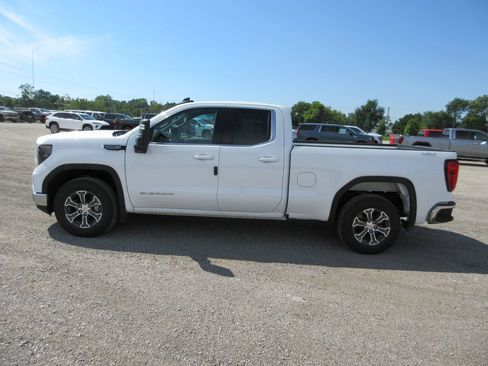 New 2026 GMC Sierra 1500 SLE w/ Max Trailering Package AWD/4WD image 10