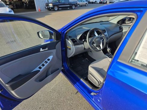 Used 2013 Hyundai Accent GLS w/ Premium Pkg image 31