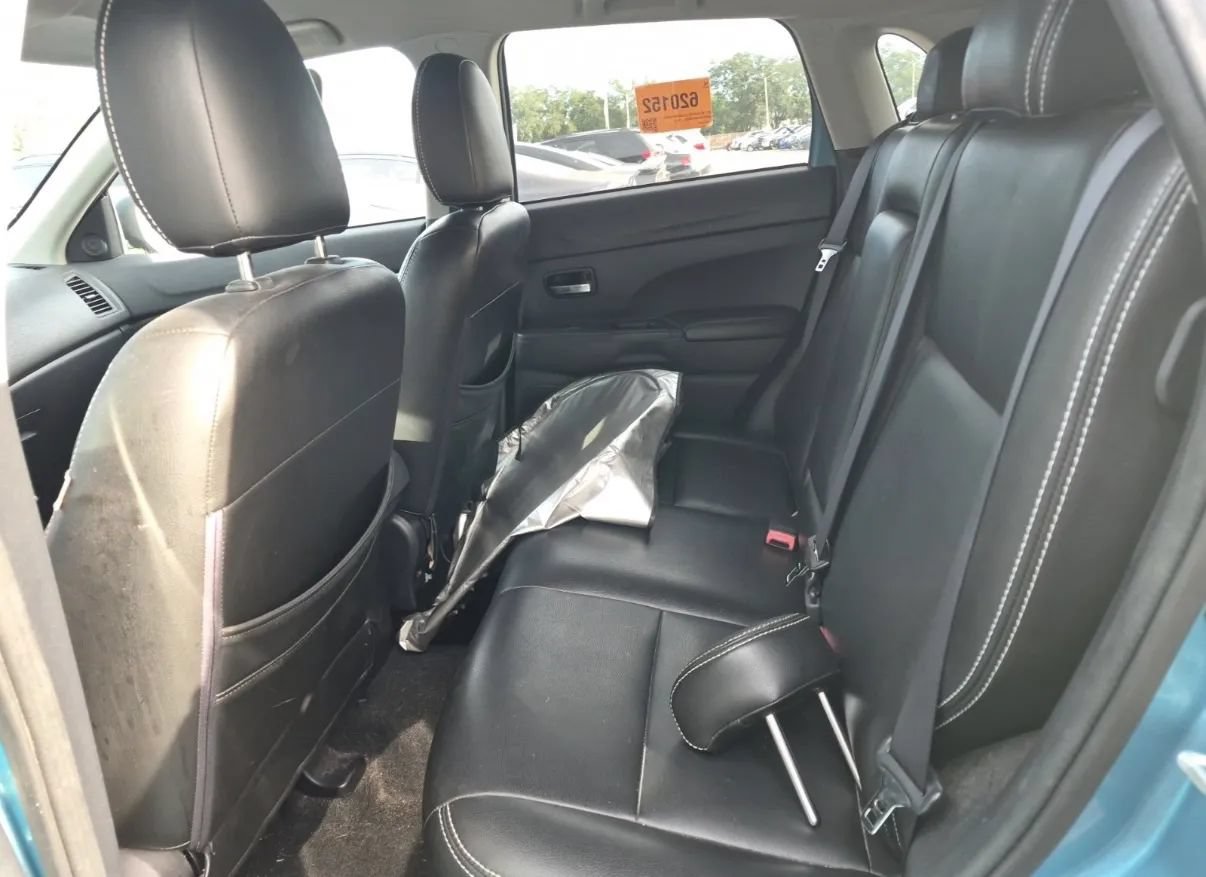 Used 2011 Mitsubishi Outlander Sport SE FWD image 9
