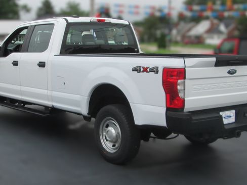 Used 2021 Ford F350 XL w/ Power Equipment Group AWD/4WD image 6