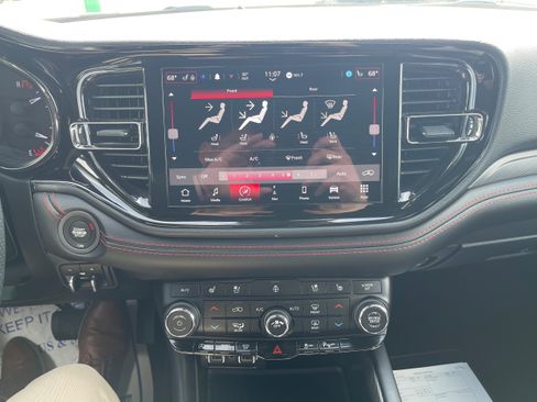 Used 2024 Dodge Durango GT image 27