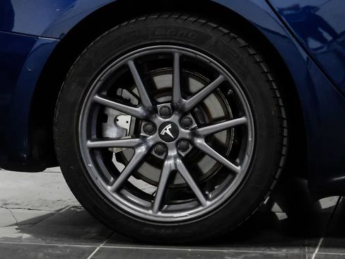 Used 2018 Tesla Model 3 Long Range image 46