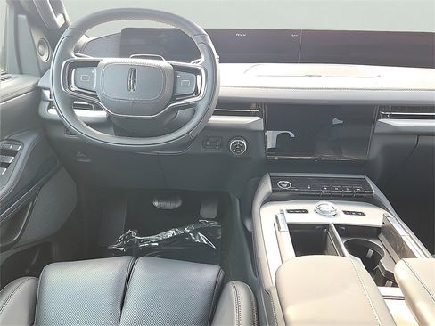 New 2025 Lincoln Navigator L Reserve w/ Jet Appearance Package image 20