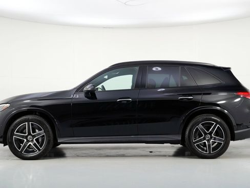 Used 2024 Mercedes-Benz GLC 300 w/ AMG Line image 9