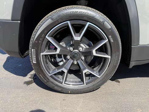 New 2026 Jeep Cherokee Overland w/ Advanced Pro Tech Group AWD/4WD image 45