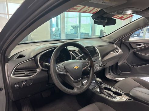 Used 2023 Chevrolet Malibu LT image 27