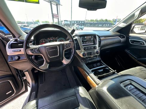 Used 2020 GMC Yukon XL Denali RWD image 14