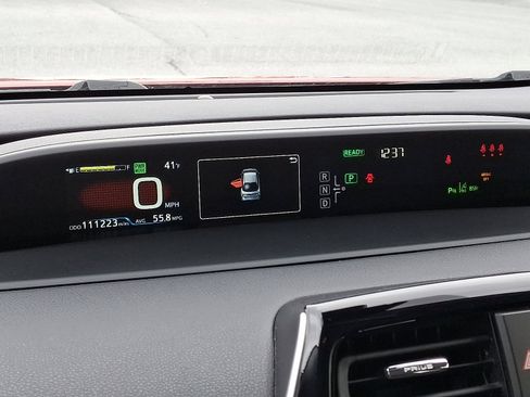 Used 2017 Toyota Prius Three image 20