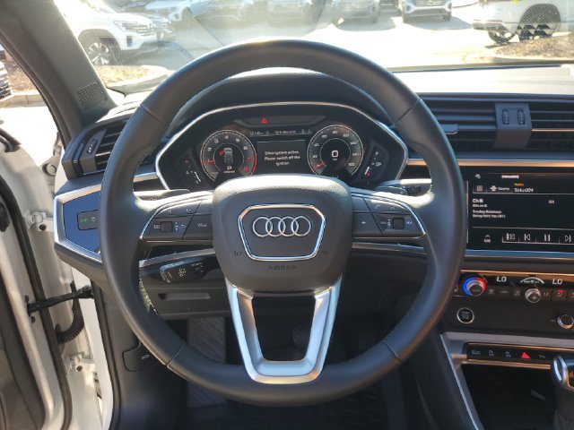 Used 2024 Audi Q3 2.0T Premium Plus AWD/4WD image 32
