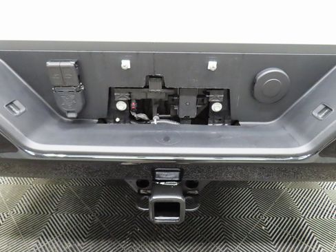 Used 2025 Chevrolet Silverado 1500 ZR2 w/ Technology Package image 47