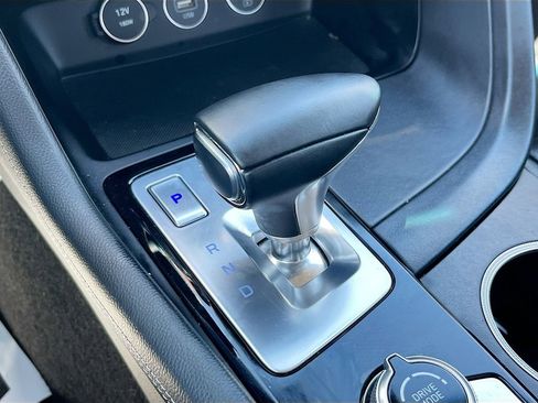 Used 2023 Genesis G70 2.0T AWD/4WD image 17