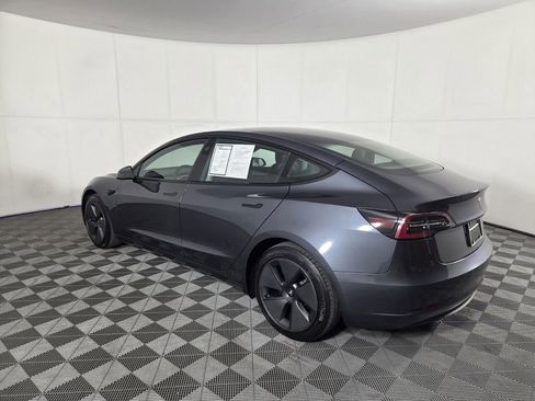 Used 2023 Tesla Model 3 Standard Range image 8
