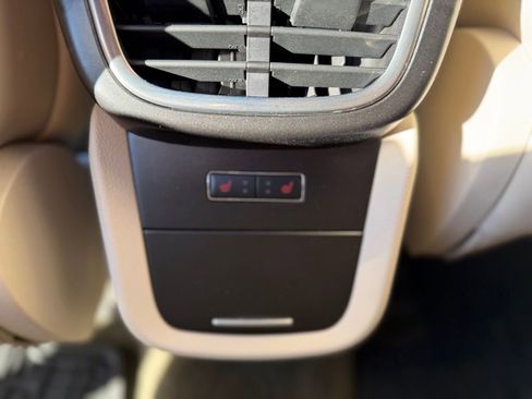 Used 2018 Lincoln MKX Reserve w/ Lincoln MKX Climate Package image 13