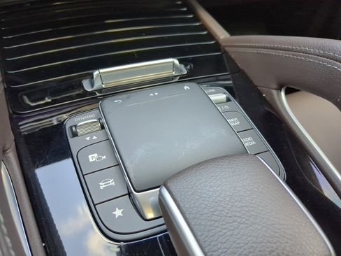 Used 2023 Mercedes-Benz GLS 450 4MATIC image 29