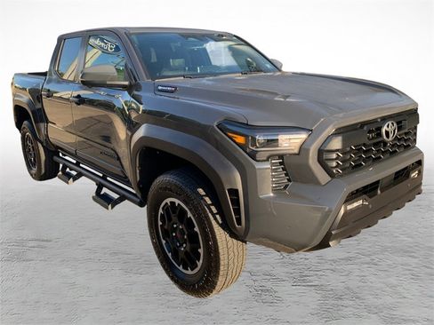 Used 2024 Toyota Tacoma TRD Off-Road w/ TRD Off Road Premium Package AWD/4WD image 8