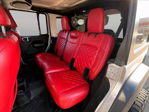 Used 2018 Jeep Wrangler Unlimited Sport S AWD/4WD image 17