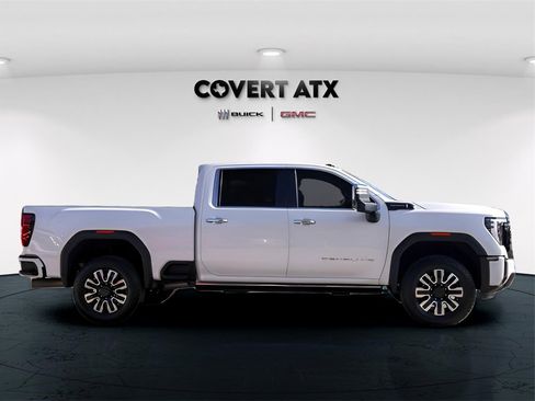 Certified 2025 GMC Sierra 2500 Denali Ultimate w/ Max Trailering Package image 8