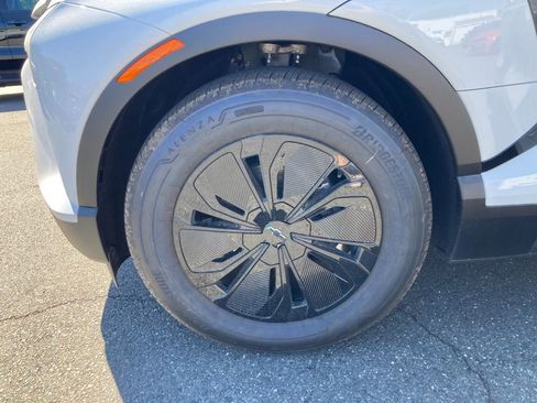 New 2026 Chevrolet Blazer EV LT image 25