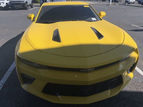 Used 2016 Chevrolet Camaro SS RWD image 10