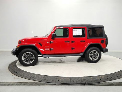 Used 2021 Jeep Wrangler Unlimited Sahara image 4