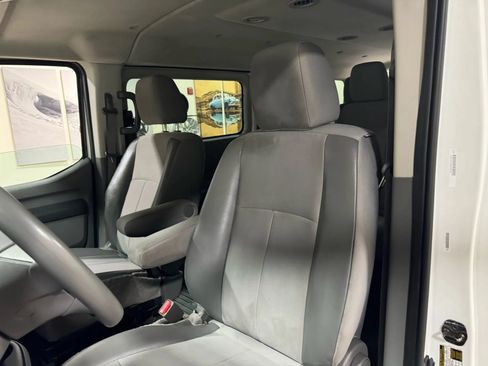 Used 2018 Nissan NV 3500 S RWD image 37