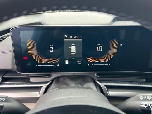 New 2026 Kia Carnival FWD image 18