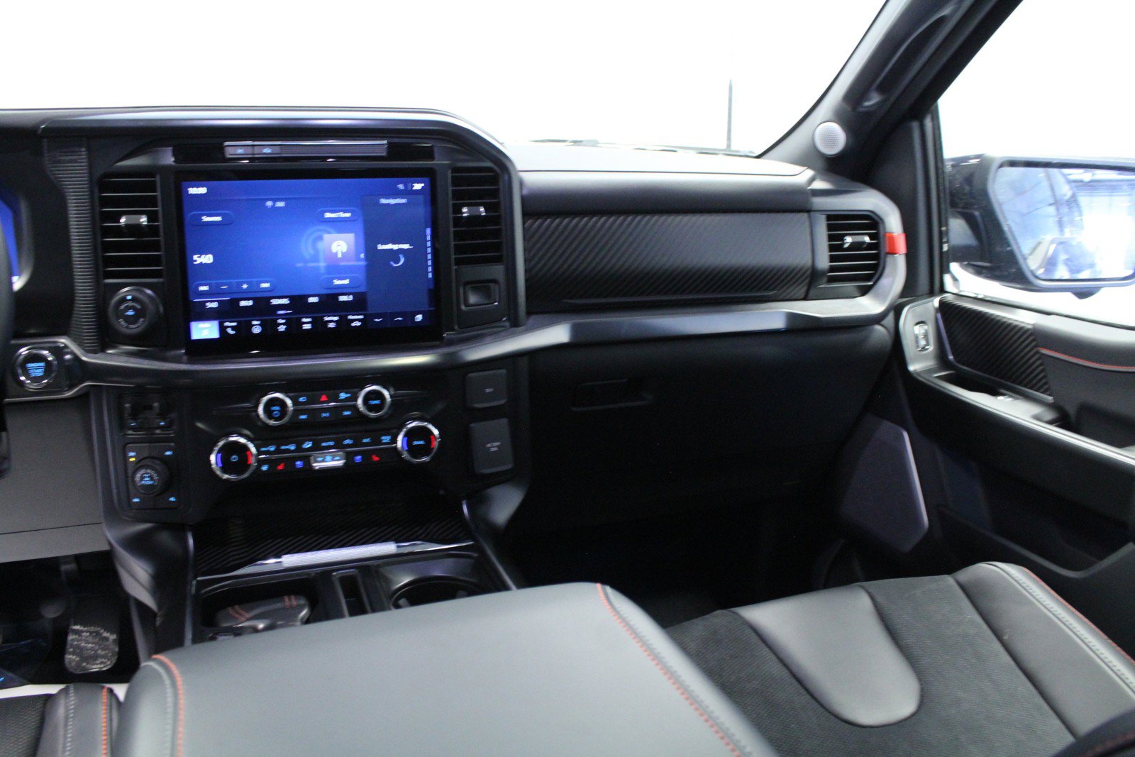 New 2025 Ford F150 Raptor AWD/4WD image 18