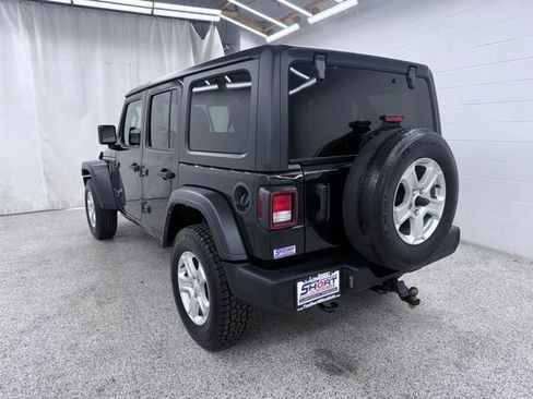 Used 2023 Jeep Wrangler Unlimited Sport AWD/4WD image 4