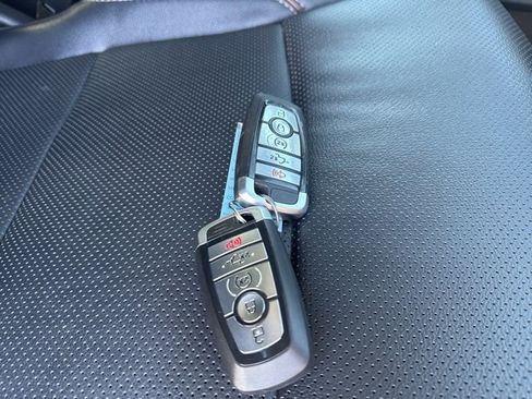 Used 2023 Ford F350 Lariat w/ Lariat Ultimate Package image 9