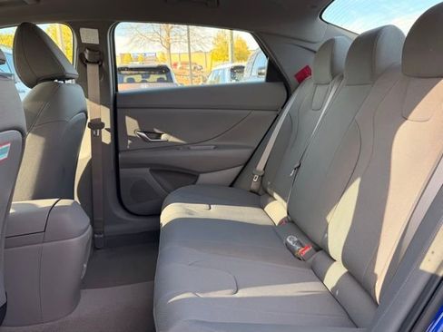 New 2026 Hyundai Elantra SE image 25