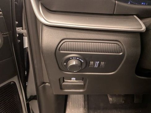 New 2026 Jeep Grand Wagoneer Limited AWD/4WD image 19