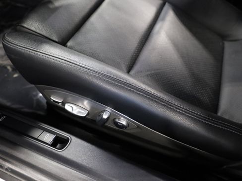 Used 2019 Porsche 718 Cayman S image 18