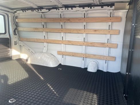 Used 2023 GMC Savana 2500 Work Van image 20